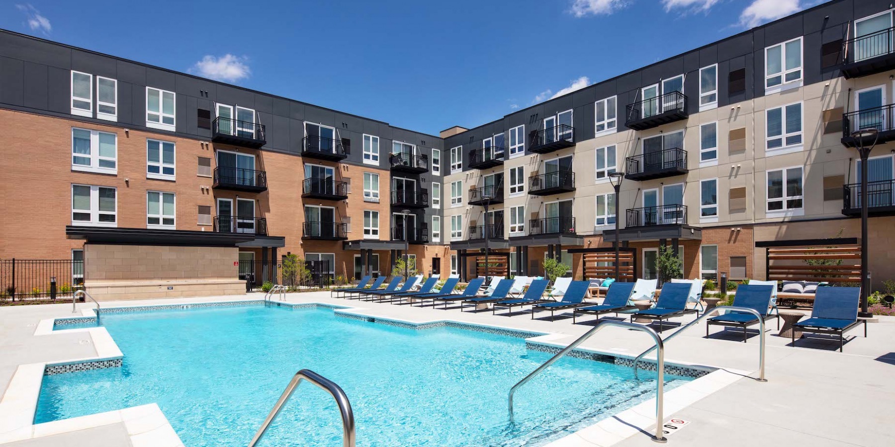 Available one and two bedroom apartments in Lombard, IL Elan Yorktown